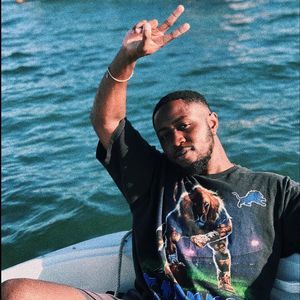 Meet your Posher, Bentley